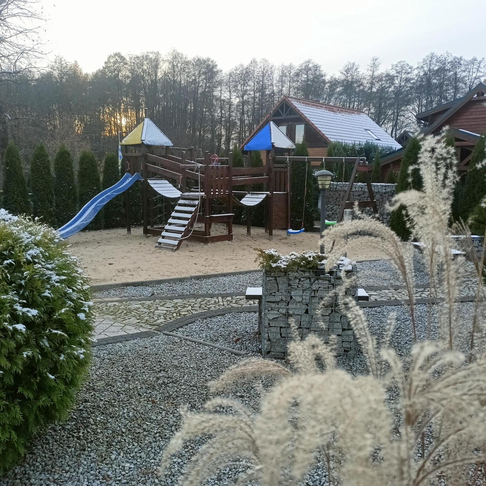 Bacowki Nad Jeziorem Goszcza Lubrza  Exterior foto