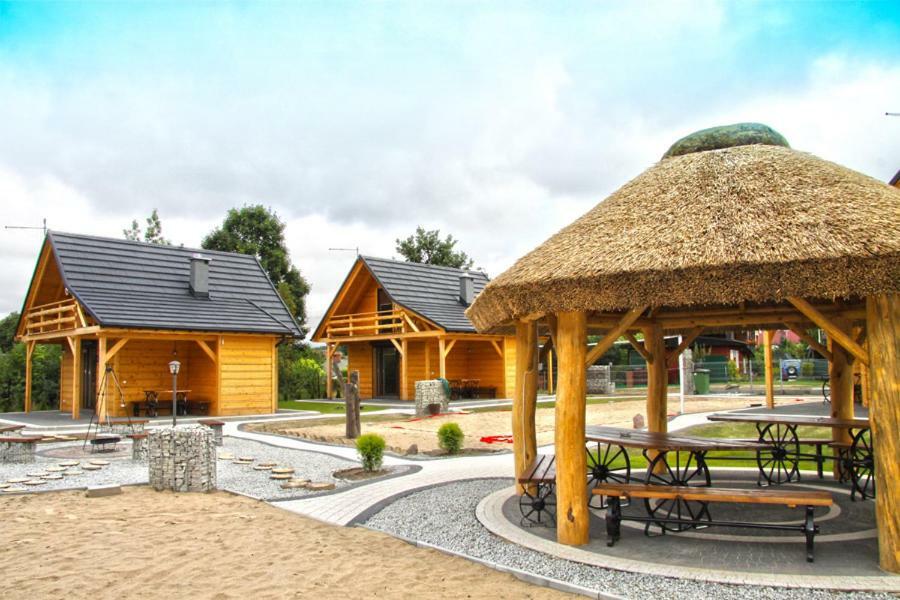 Bacowki Nad Jeziorem Goszcza Lubrza  Exterior foto